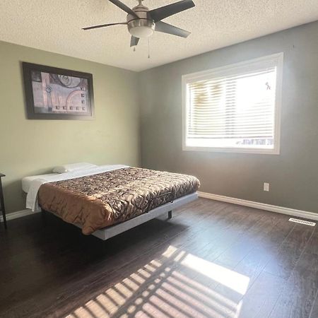 Monthly Accommodation Edmonton Londondery, Pilot Sound, Mcconachie Area Eksteriør billede